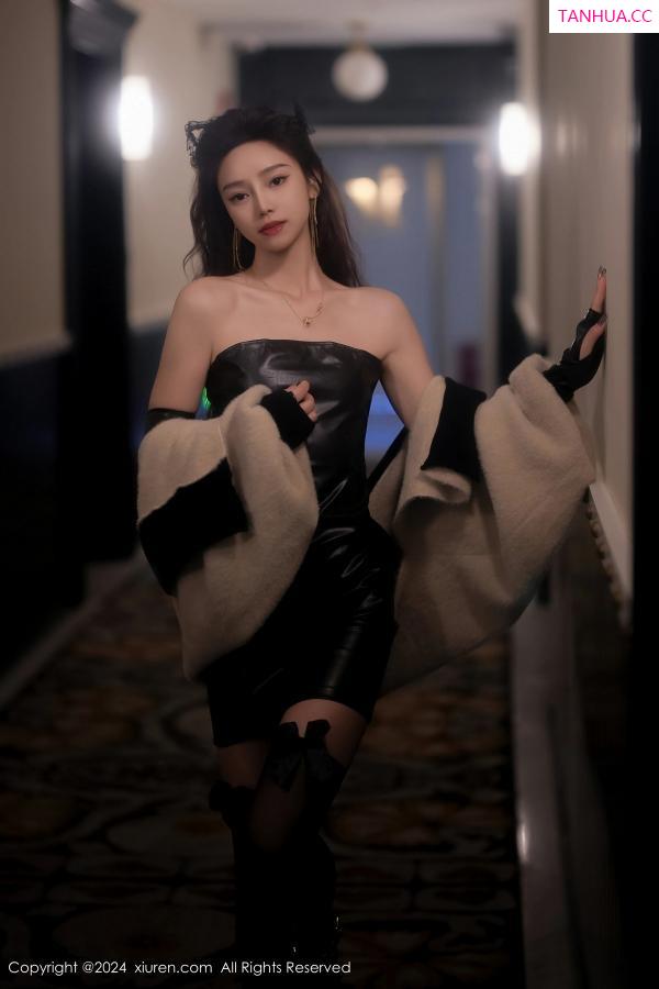   [XiuRen]高清写真图 2024.02.01 No.8049 苏曼兮 黑丝美腿第8张图片